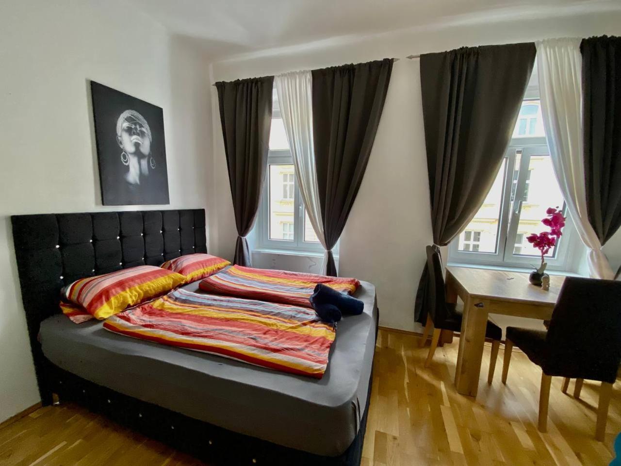 Deluxe Studio In Josefstaedter Strasse Area Apartament Wiedeń